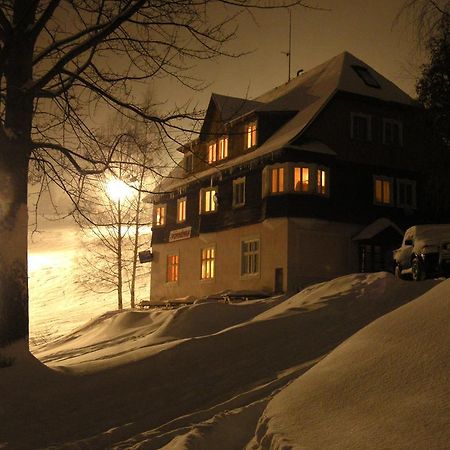 Pomnenka Hotel Pec pod Snezkou Bagian luar foto